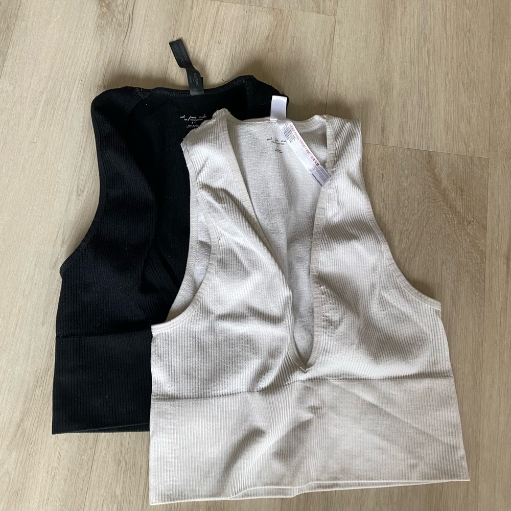 Deep v ribbed crop tops bundle